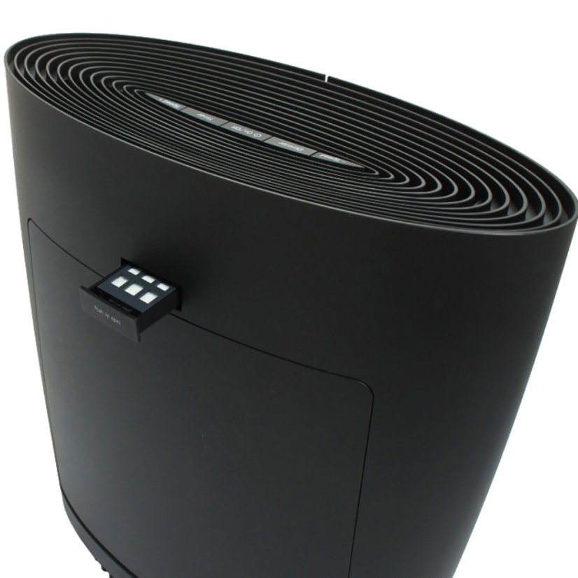 Čistička vzduchu Stylies Pegasus – černá